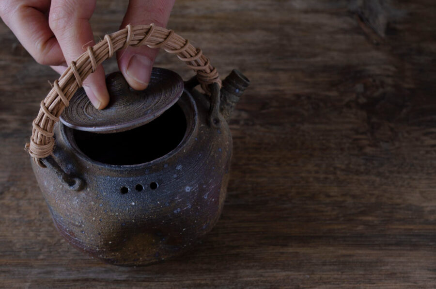 Patipatti Handmade Teapot - Rough Clay Dimpled