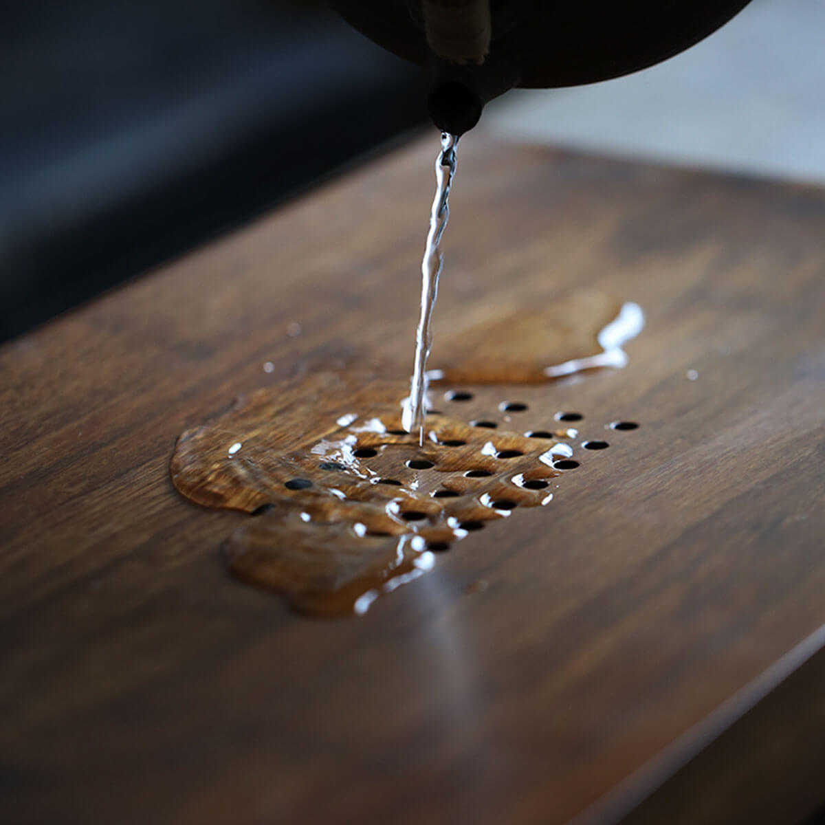 Patipatti Tea Tray - Warm Bamboo with reservoir tray or draining tube